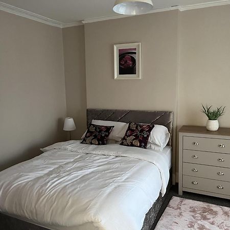 3 Bed Cozy Antrim Apartment With Great Views Zewnętrze zdjęcie