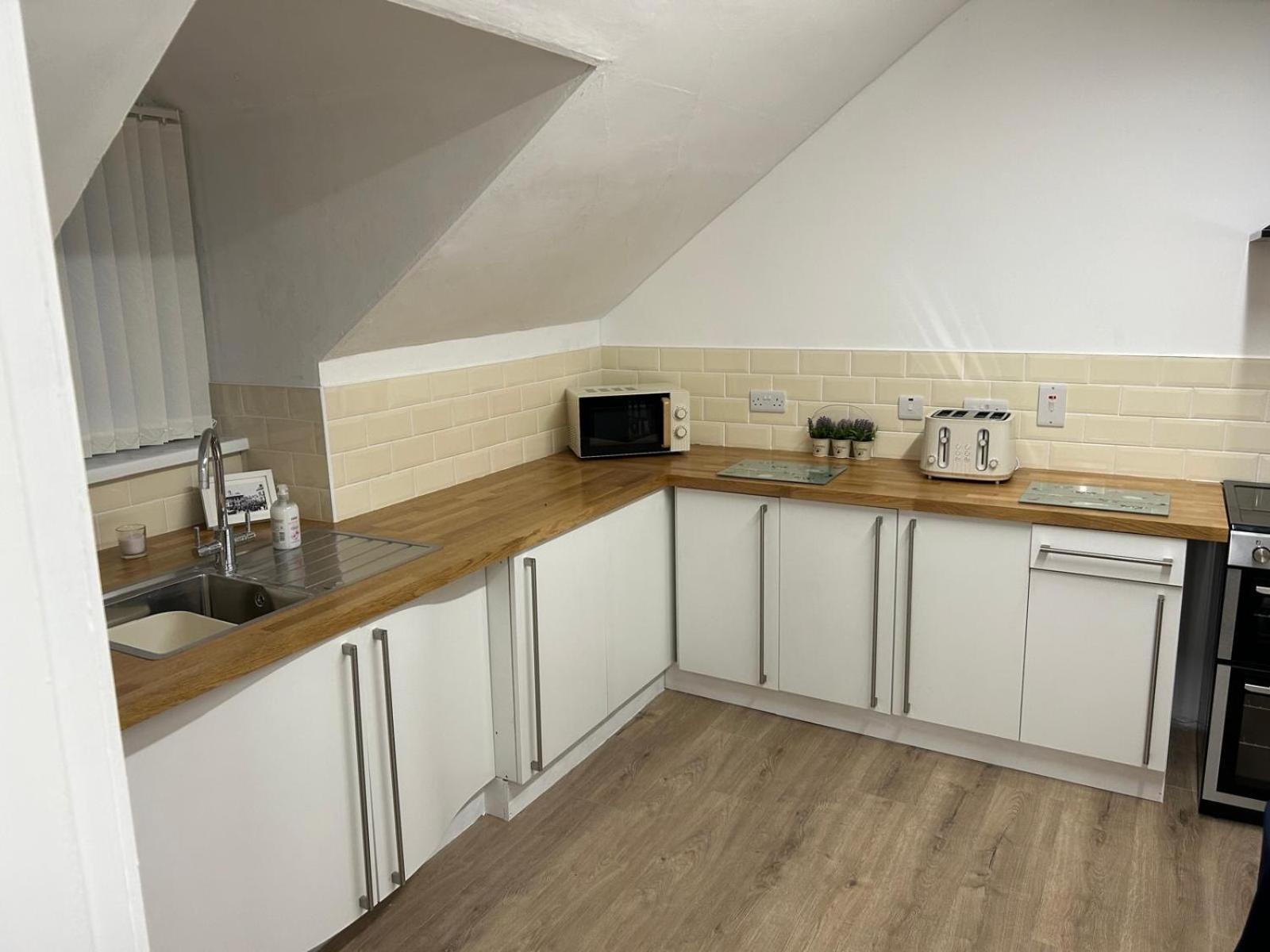 3 Bed Cozy Antrim Apartment With Great Views Zewnętrze zdjęcie
